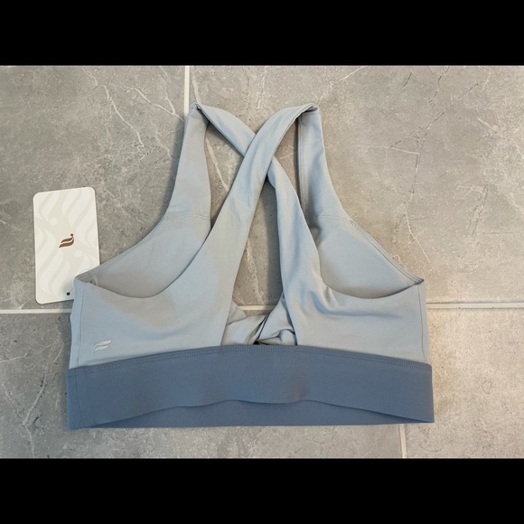 NWT Fabletics Breathe 2-Piece Outfit 💙 - Picture 9 of 15